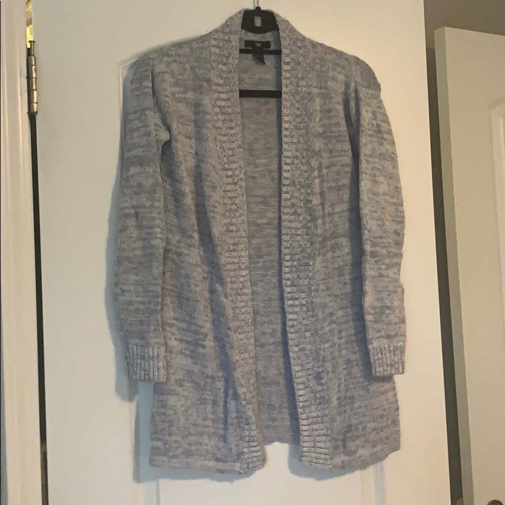 Blue/gray and white knit sweater